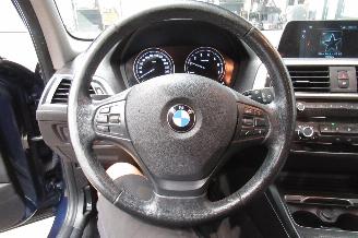 BMW 1-serie SEDAN picture 19