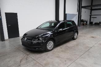 Unfallwagen Volkswagen Golf TRENDLINE 2017/4
