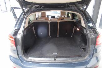 BMW X1 SUV picture 24