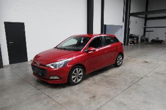 Damaged car Hyundai I-20 SEDAN 2017/3