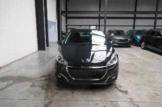 Peugeot 208 SEDAN picture 7