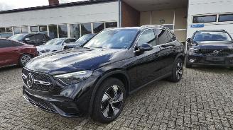 uszkodzony samochody osobowe Mercedes GLC 300e 4Matic*AMG*Panoramadak*360 Camera*digital OLED display*air niveauregeling*Laserlicht*Leer* 2023/3
