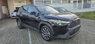 Schadeauto Toyota Corolla Cross Hybride*Digitaal cockpit*LED*Camera*Panoramaschuifdak* 2025/1
