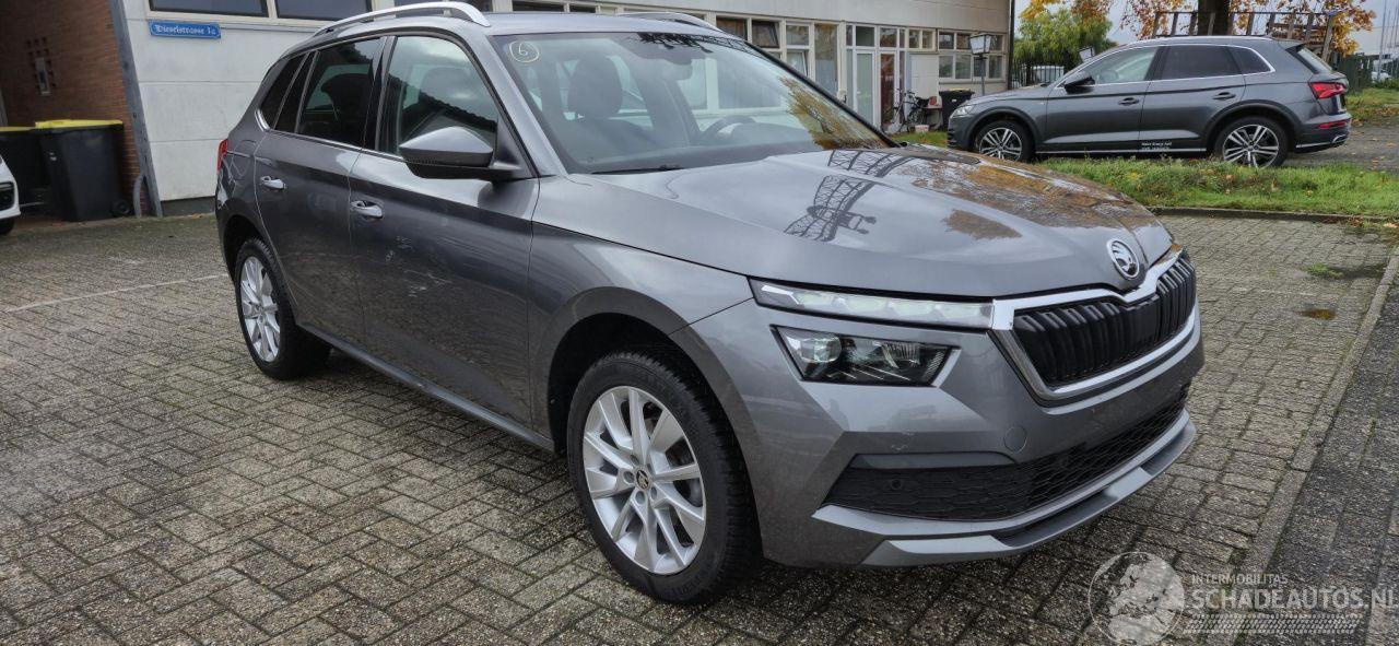 Skoda Kamiq 1.0L Ambition Automaat*Camera*Airconditioning*KeylessGo*Sound*Martix LED*stoelverwarming*Digitaal Cockpit*Camera*DAB*