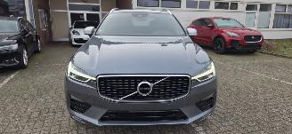 Volvo Xc-60 2.0L Benzine R Design*AWD*LED*Leren bekleding*Camera*Sound*Digitaal* picture 2