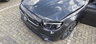 skadebil auto Mercedes E-klasse 300de 2021/5