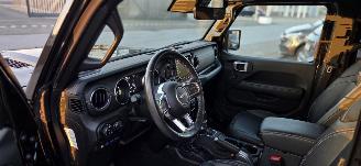 Jeep Wrangler Plug-In Hybrid picture 12