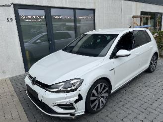 Voiture accidenté Volkswagen Golf VW GOLF 7 2.0TDI DSG R LINE 2017 2017/6