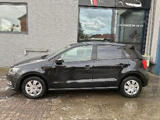 damaged passenger cars Volkswagen Polo VW POLO 1.0I 2016 2016/2