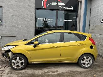 damaged passenger cars Ford Fiesta FORD FIESTA 1.0ECOBOOST 2014 2014/2