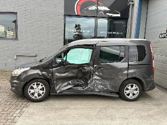 krockskadad bil auto Ford Tourneo Connect FORD TOURNEO CONNECT 1.6D 2015 2015/6