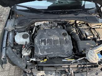 Volkswagen Golf VW GOLF 8 2.0TDI DSG R LINE picture 4