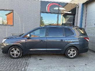 Voiture accidenté Ssang yong Rodius SSANGYONG RODIUS 2.2D 2017 7 ZIT 2017/6