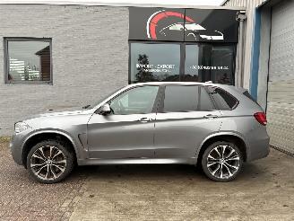 Damaged car BMW X5 BMW X5 M50d 2015 MOTORSCHADE 2015/10