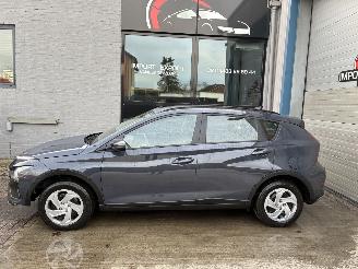 Damaged car Hyundai Bayon HYUNDAI BAYON 1.0I AUTOMAAT 2025 2025/10