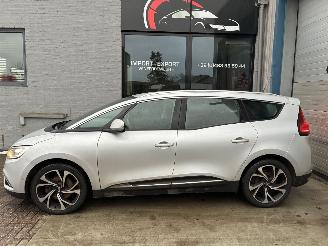 Coche accidentado Renault Grand-scenic RENAULT SCENIC 1.5D 2018 7 ZIT 2018/6