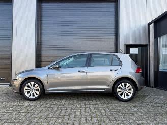 Vaurioauto  passenger cars Volkswagen Golf VW GOLF 7 1.2TSI 2014 2014/12