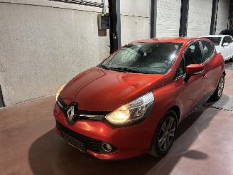 skadebil auto Renault Clio RENAULT CLIO 1.5D 2014 2014/7