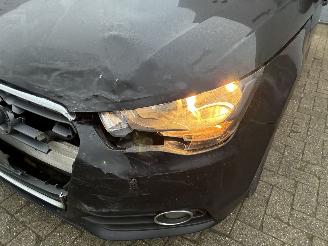 Audi A1 AUDI A1 1.6TDI DSG 2013 picture 3