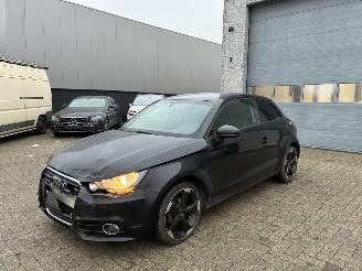 Coche accidentado Audi A1 AUDI A1 1.6TDI DSG 2013 2013/2