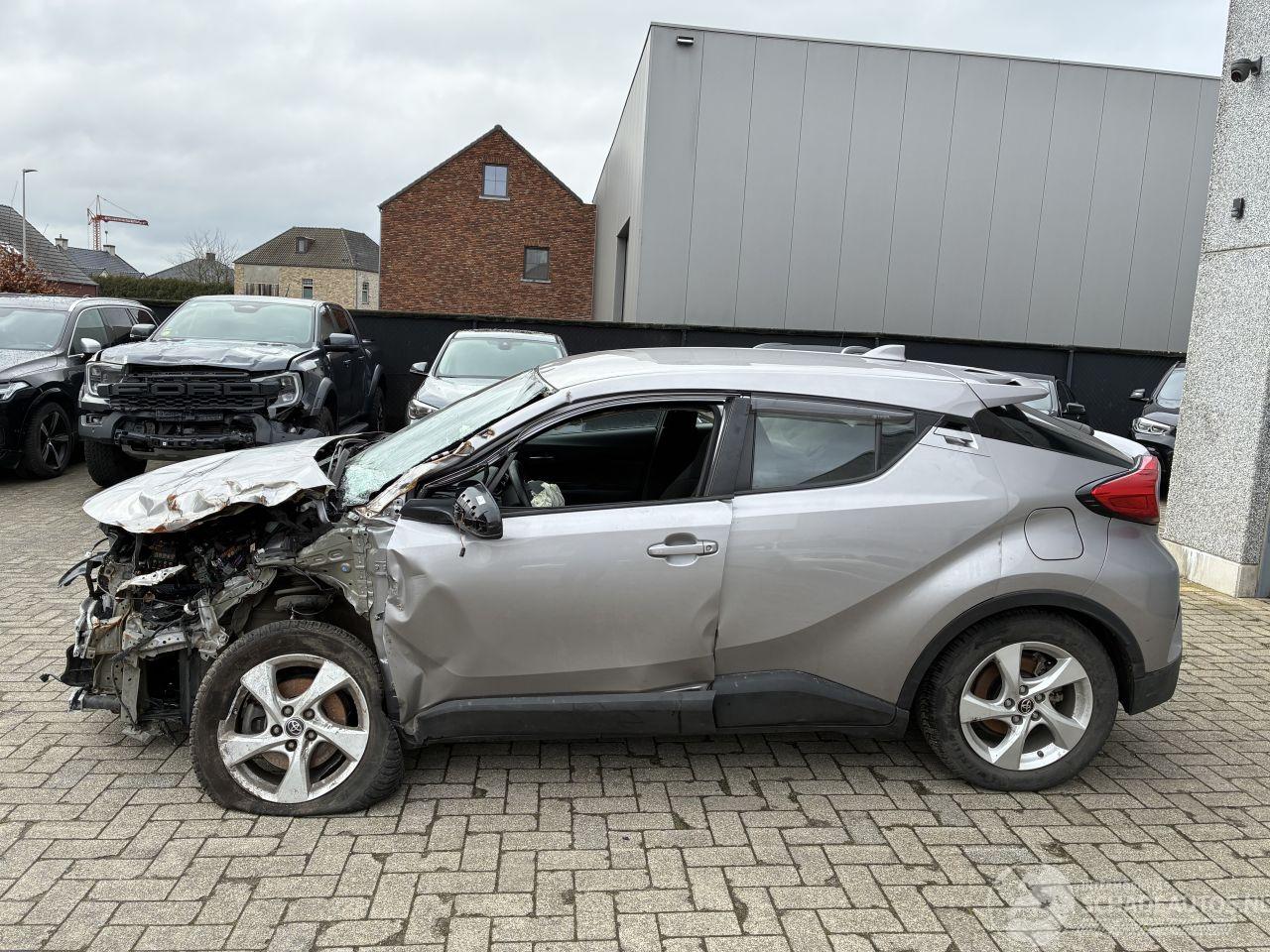 Toyota CH-R TOYOTA CHR HYBRID 2019