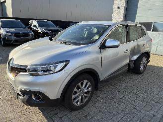 Vaurioauto  passenger cars Renault Kadjar RENAULT KADJAR 1.6D 2015 2015/11