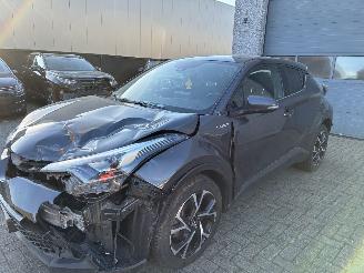 Unfallwagen Toyota CH-R TOYOTA CHR HYBRID 2018 2018/9