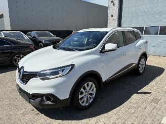 uszkodzony samochody osobowe Renault Kadjar RENAULT KADJAR 1.5D 2017 2017/6