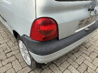 Renault Twingo RENAULT TWINGO 1.1 2006 picture 8