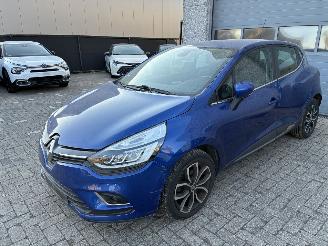 skadebil auto Renault Clio RENAULT CLIO 1.2I AUTOMAAT 2017 2017/6