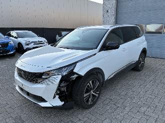 uszkodzony samochody osobowe Peugeot 5008 PEUGEOT 5008 1.5D 2022 7 ZIT 2022/2