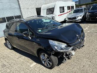 Renault Clio RENAULT CLIO 0.9TCE 2017 SLOOP picture 3
