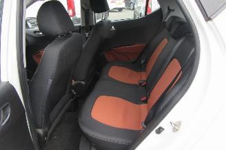 Hyundai I-10 Motion Comfort Automaat picture 18