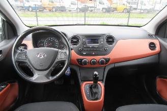 Hyundai I-10 Motion Comfort Automaat picture 10