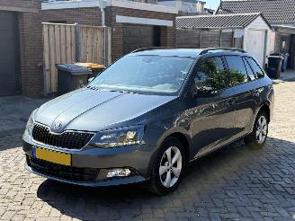 škoda osobní automobily Skoda Fabia Combi 1.2 TSI JOY 2016/1