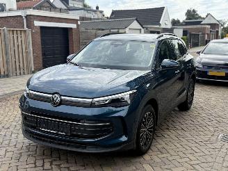 Auto incidentate Volkswagen Tiguan 1.5 eTSI AUTOMAAT Nieuwste model! 2024/1