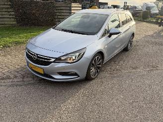 Coche accidentado Opel Astra 1.6 Cdti SPORTS TOURER+ 2017/1