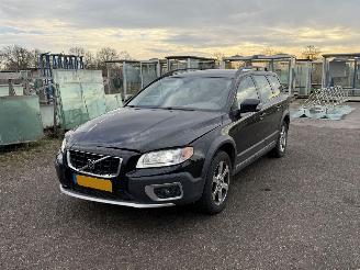Schadeauto Volvo Xc-70 2.4 D5 AUTOMAAT 2009/1