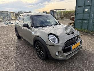 Schadeauto Mini Cooper S 2.0 Cooper S Chili 192 PK AUTOMAAT 2018/1