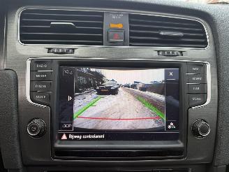 Volkswagen Golf 2.0 TDI AUTOMAAT 150 PK PANO picture 24