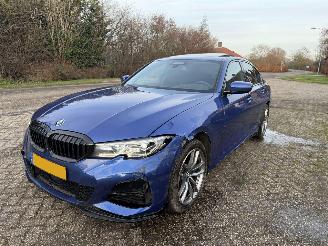 Schadeauto BMW 3-serie 330i M PAKKET NAP 2019/1