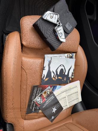 BMW 3-serie 330e M PAKKET DAK BTW! picture 21