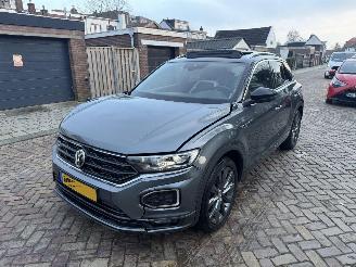 Coche accidentado Volkswagen T-Roc 1.5 R LINE DSG DAK 2019/1