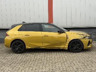 Opel Astra 1.2 Level 4 AUTOMAAT picture 3