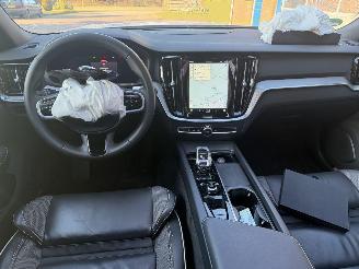 Volvo S-60 2.0 B4 Dark Edition R NAP!! picture 21