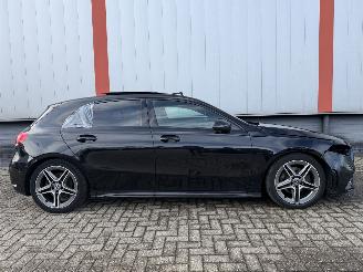 Mercedes A-klasse A200 AMG PANO SFEER picture 5