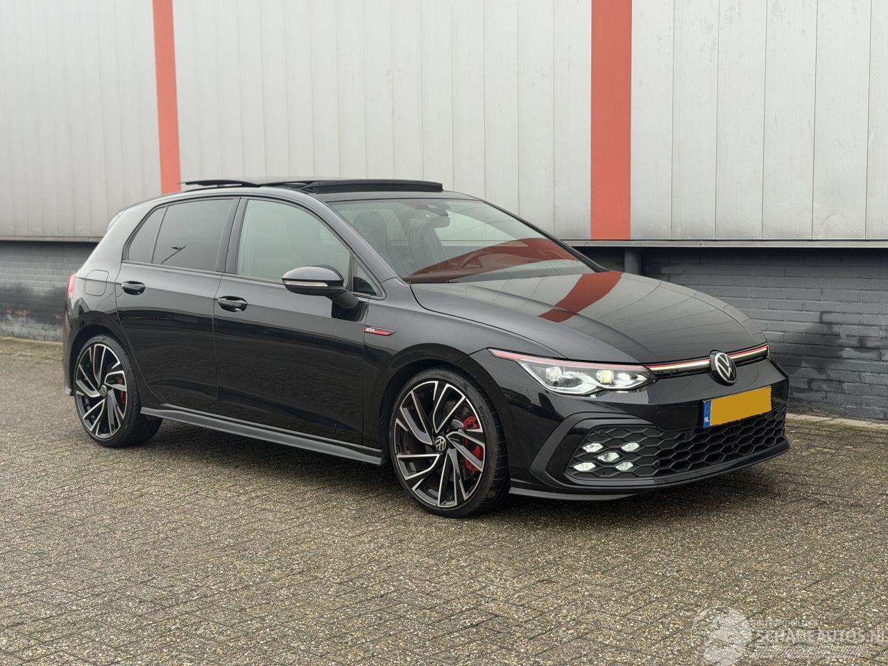 Volkswagen Golf 2.0 GTI 245 PK PANO