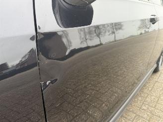 Volkswagen Golf 2.0 GTI 245 PK PANO picture 25