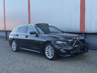 krockskadad bil auto BMW 3-serie 330e TOURING 215KW AUT X-DRIVE 2021/1