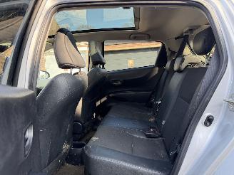 Toyota Yaris 1.5 Hybrid AUTOMAAT picture 24